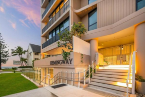 Hemingway Palm Beach - Premium Oceanview Apartments by Burleigh Letting